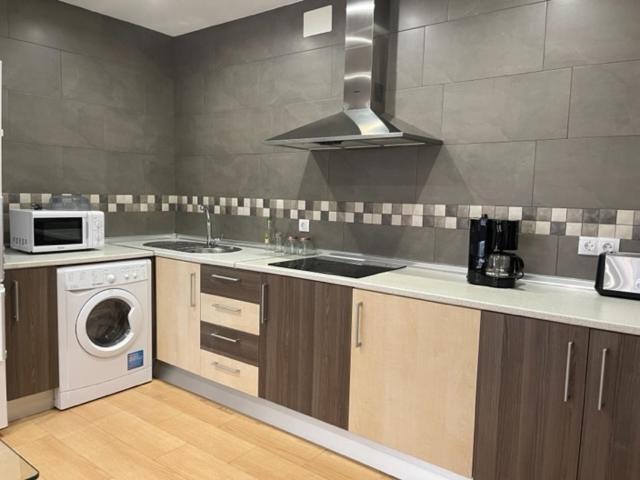 Caces Apartamentos Turisticos Los Barruecos מראה חיצוני תמונה