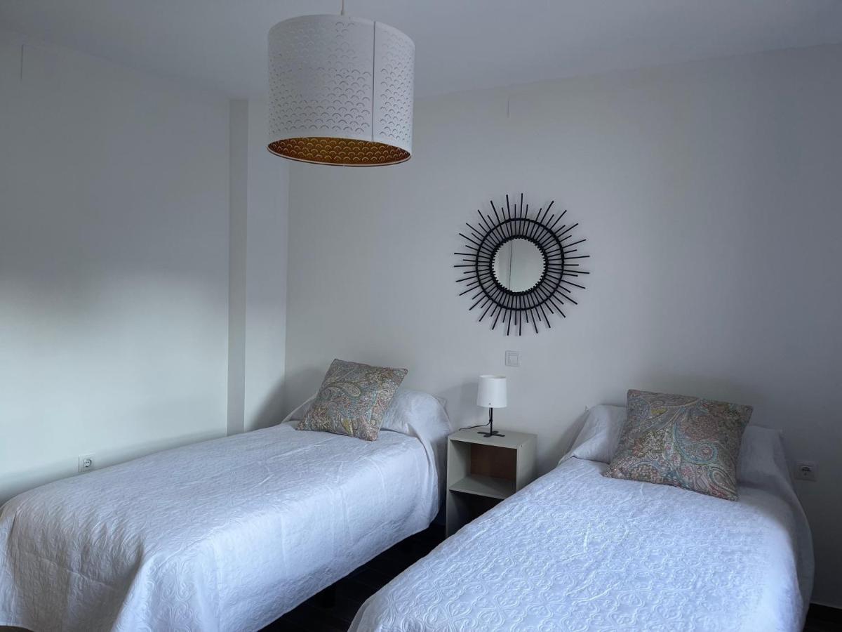 Caces Apartamentos Turisticos Los Barruecos מראה חיצוני תמונה